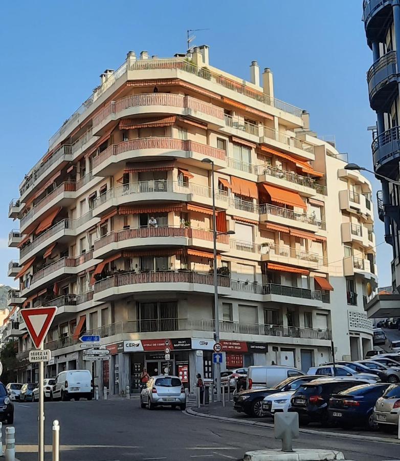 Villa Sur Le Toit Nisa Exterior foto